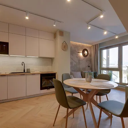 דירה Bezowy Sun Seasons 24 W Szklarskiej Porebie Z Wanna By Renters שצ'קלארסקה פוראובה