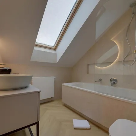 Bezowy Sun Seasons 24 W Szklarskiej Porebie Z Wanna By Renters * Szklarska Poręba