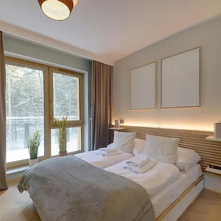 דירה Bezowy Sun Seasons 24 W Szklarskiej Porebie Z Wanna By Renters שצ'קלארסקה פוראובה