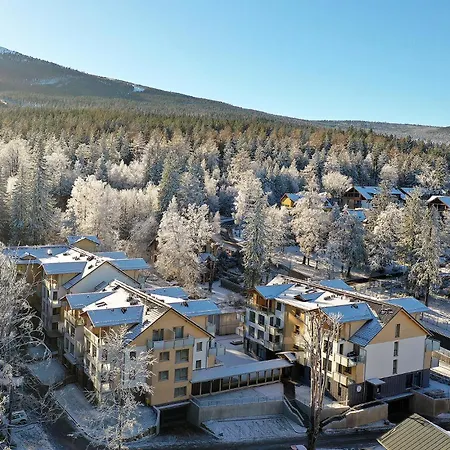 Apartment Bezowy Sun Seasons 24 W Szklarskiej Porebie Z Wanna By Renters Schreiberhau